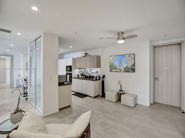 4 of 32 - 1000 Brickell Plz Ph5103, Miami, FL