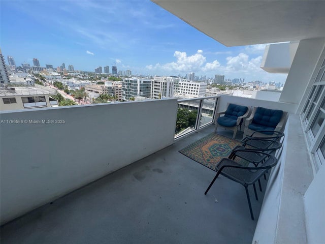 5 of 52 - 100 Lincoln Rd 1209, Miami Beach, FL