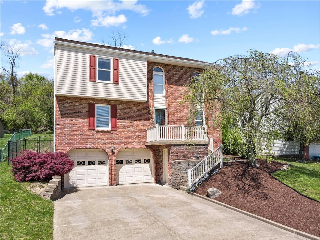 117 Dinwiddie Drive, Plum Boro