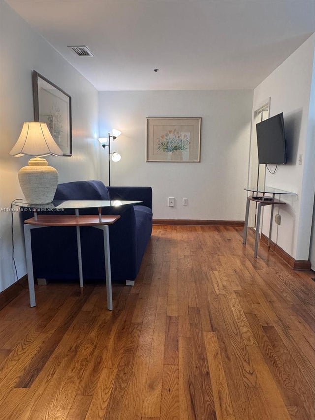 5 of 22 - 361 Collins Ave A2, Miami Beach, FL