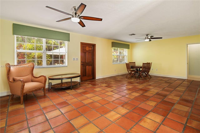 3 of 19 - 310 Woodcrest Rd, Key Biscayne, FL