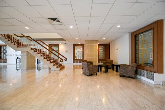2 of 24 - 2899 Collins Ave 1738, Miami Beach, FL