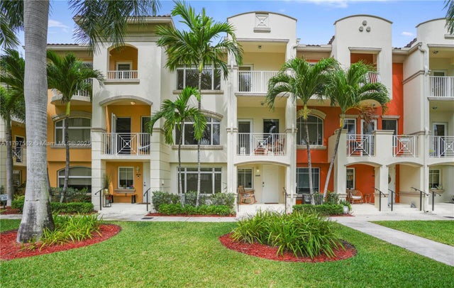 1 of 34 - 18445 Ne 27th Pl, Aventura, FL