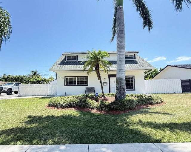1 of 34 - 18211 Sw 95th Ct, Palmetto Bay, FL