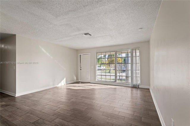 3 of 14 - 1732 N 16th Ave N, Lake Worth, FL