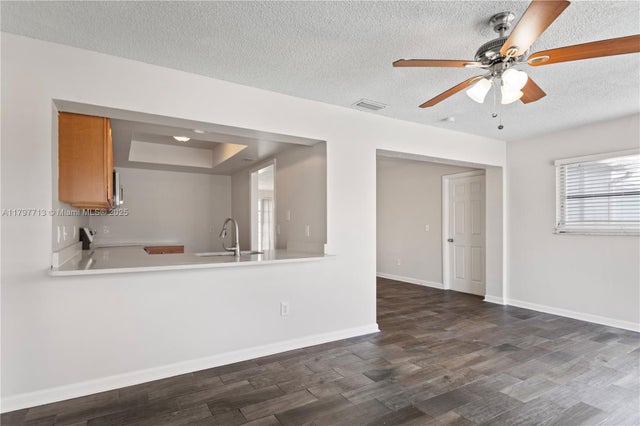 4 of 14 - 1732 N 16th Ave N, Lake Worth, FL