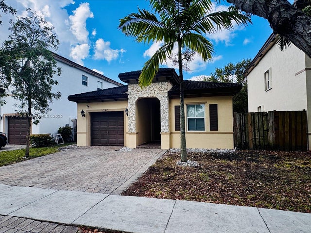 2 of 38 - 2442 Ne 3rd Ct, Homestead, FL