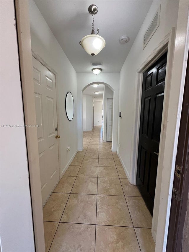 4 of 38 - 2442 Ne 3rd Ct, Homestead, FL