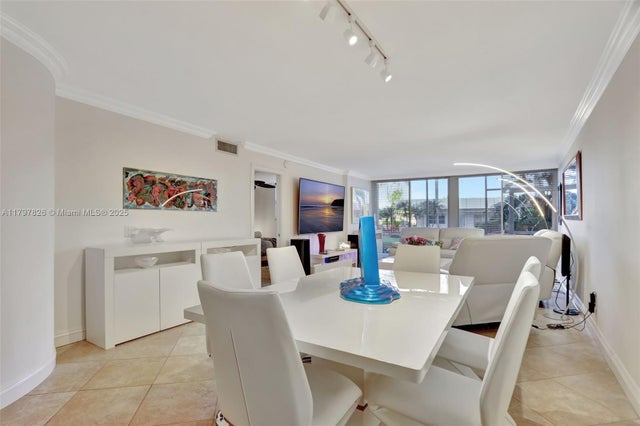1 of 37 - 2731 Ne 14th St Cswy 115, Pompano Beach, FL
