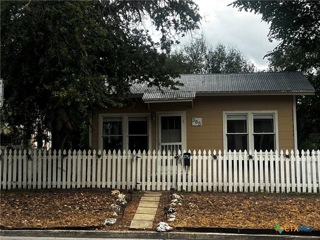 385 Comal Avenue, New Braunfels