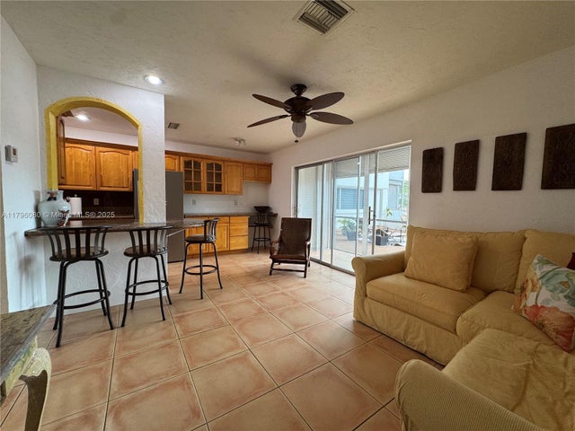 1 of 54 - 1700 Pierce St 202, Hollywood, FL