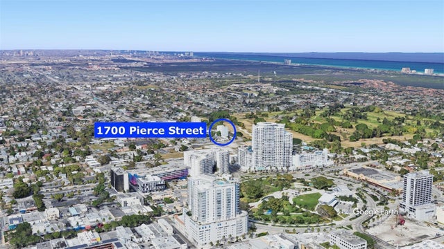 2 of 54 - 1700 Pierce St 202, Hollywood, FL