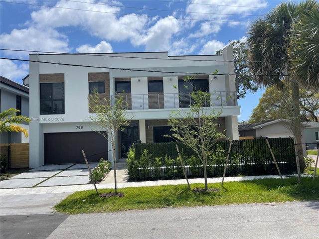 3 of 17 - 798 Sw 8th Way 798, Fort Lauderdale, FL