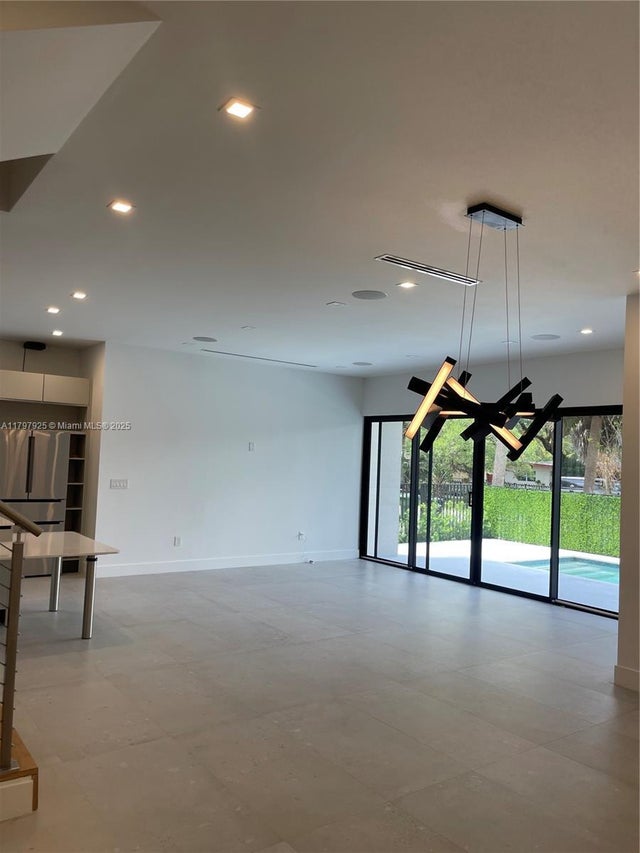 4 of 17 - 798 Sw 8th Way 798, Fort Lauderdale, FL