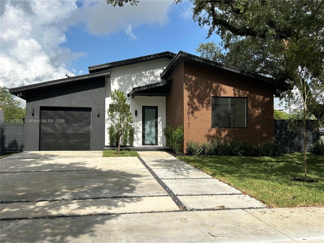 1 of 50 - 1611 Sw 30th Ave, Fort Lauderdale, FL