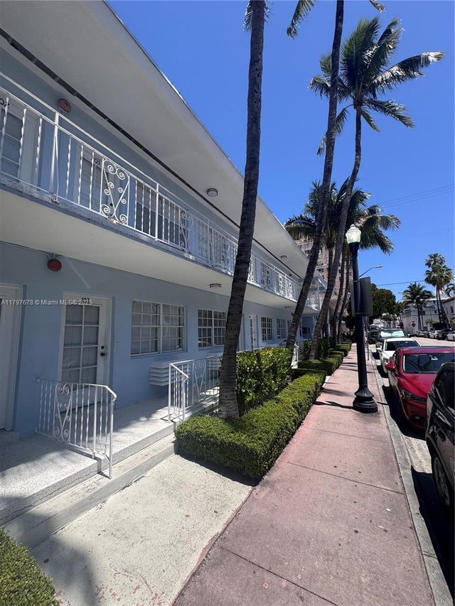 1 of 6 - 635 8th St 103, Miami Beach, FL