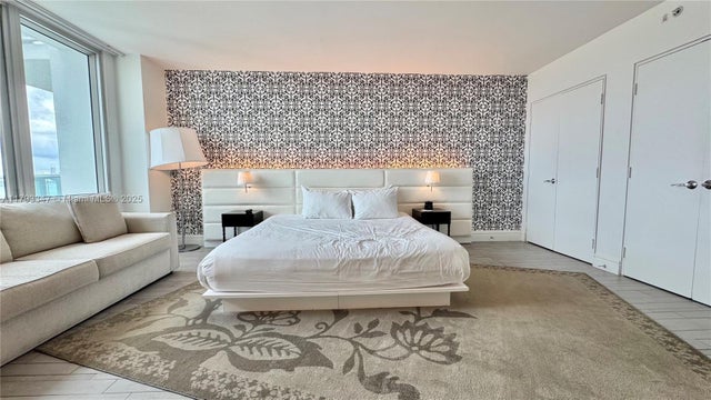 3 of 21 - 1100 West Ave 1108, Miami Beach, FL