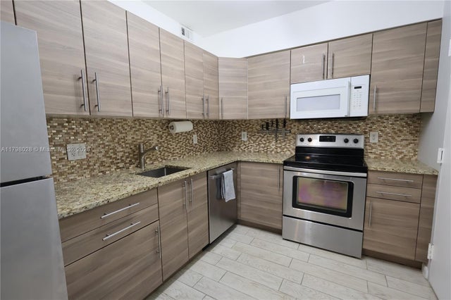 4 of 19 - 1985 S Ocean Dr 21d, Hallandale Beach, FL