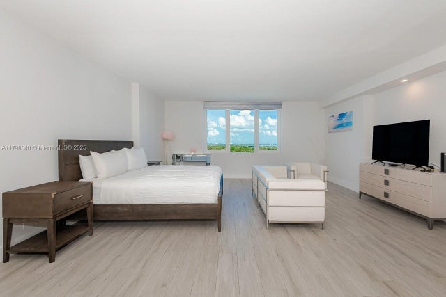 5 of 25 - 2301 Collins Ave 1531, Miami Beach, FL