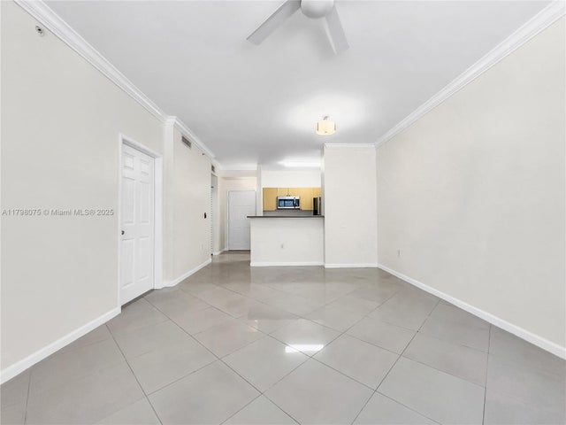 3 of 32 - 1900 Van Buren St 105b, Hollywood, FL