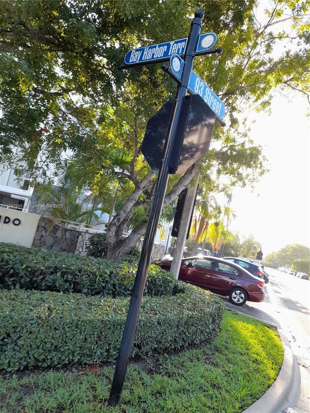 3 of 10 - 1075 93rd St 404, Bay Harbor Islands, FL