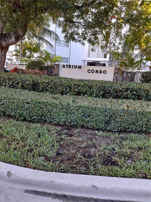 4 of 10 - 1075 93rd St 404, Bay Harbor Islands, FL