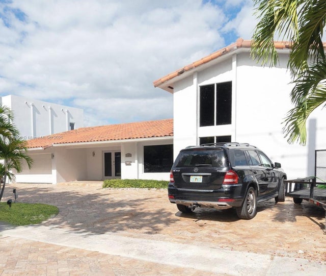 4 of 26 - 2055 Keystone Blvd, North Miami, FL