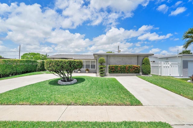 2 of 31 - 9221 Nw 21st Mnr, Sunrise, FL