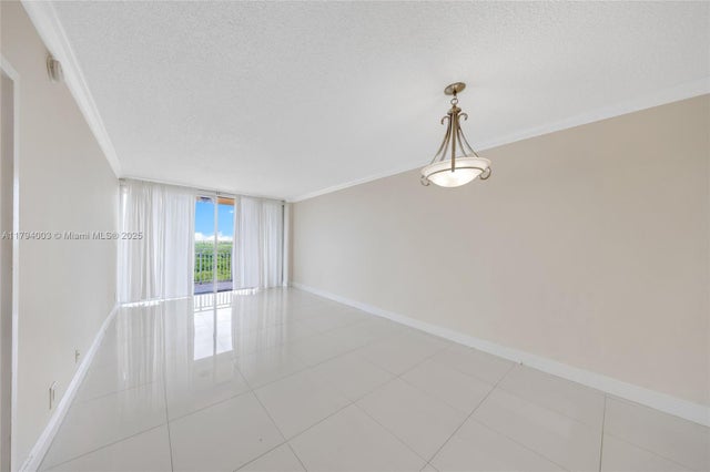 5 of 58 - 2450 Ne 135th St 1006, North Miami, FL