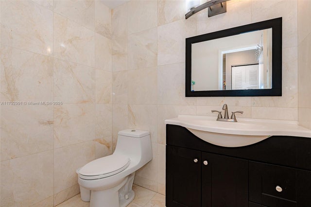 4 of 28 - 11733 Nw 11th St, Pembroke Pines, FL