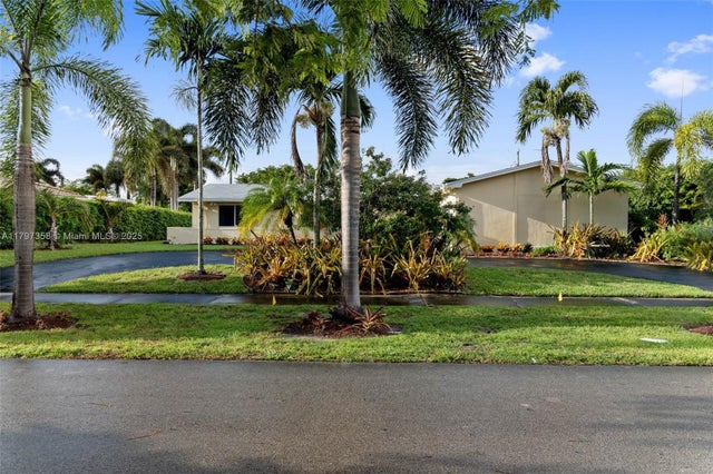 2 of 58 - 4410 N Buchanan St, Hollywood, FL