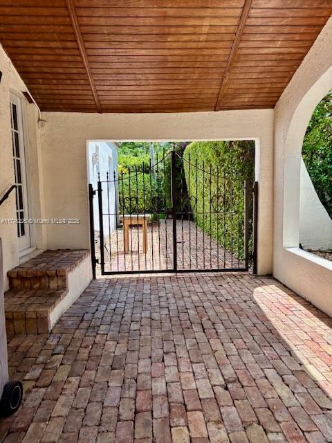 2 of 17 - 410 Navarre Ave, Coral Gables, FL