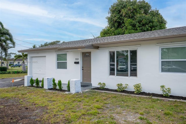 5 of 38 - 3531 Nw 26th St, Lauderdale Lakes, FL