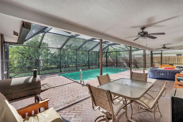 4 of 24 - 295 Nw 107th Ave, Coral Springs, FL