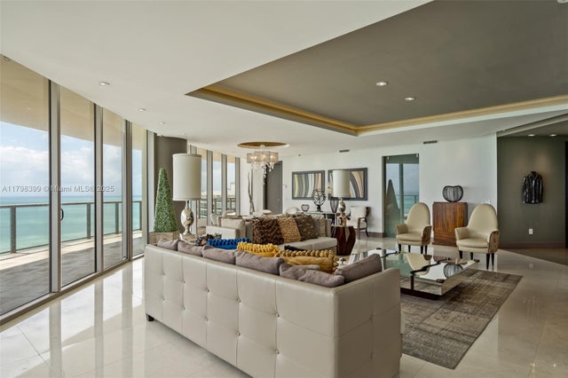 4 of 25 - 9703 Collins Ave 2100, Bal Harbour, FL