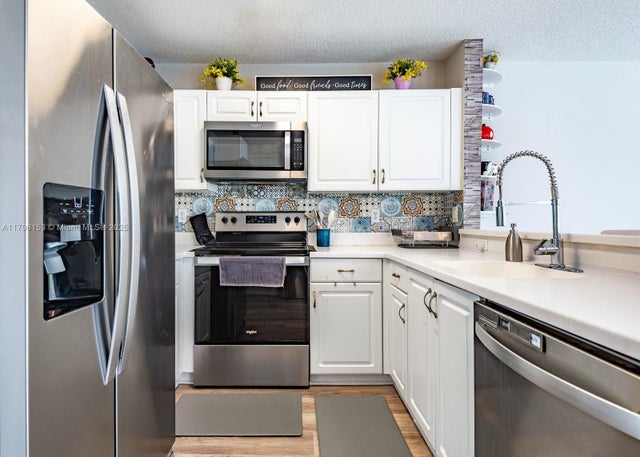 5 of 38 - 216 Nw 118th Dr, Coral Springs, FL