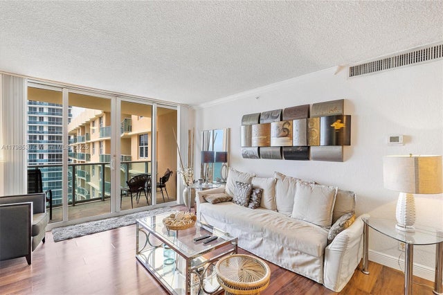 2 of 15 - 2501 S Ocean Dr 1618, Hollywood, FL