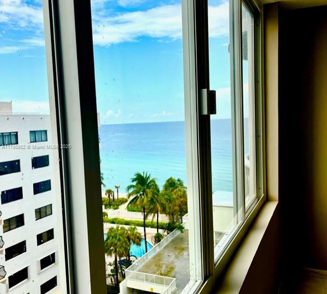 2 of 22 - 5401 Collins Ave 611, Miami Beach, FL