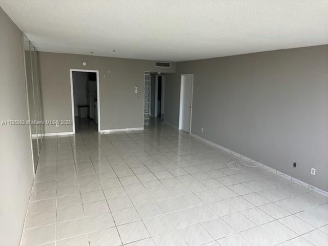 4 of 22 - 5401 Collins Ave 611, Miami Beach, FL