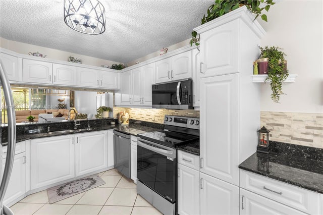 3 of 53 - 2541 N Nob Hill Rd 205, Sunrise, FL