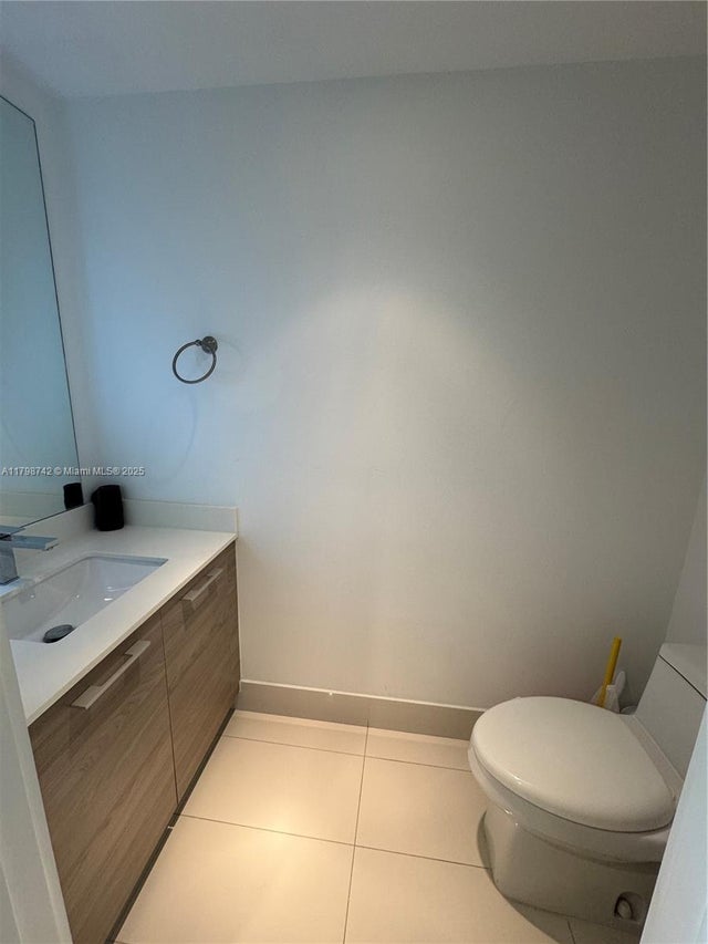 4 of 15 - 1300 S Miami Ave 1608, Miami, FL