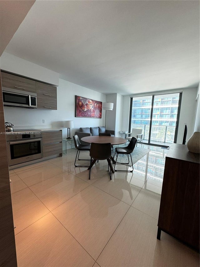 5 of 15 - 1300 S Miami Ave 1608, Miami, FL