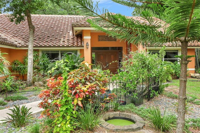 2 of 38 - 95 E Westwood Cir E, West Palm Beach, FL