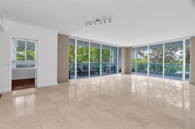 3 of 31 - 2127 Brickell Ave 505, Miami, FL
