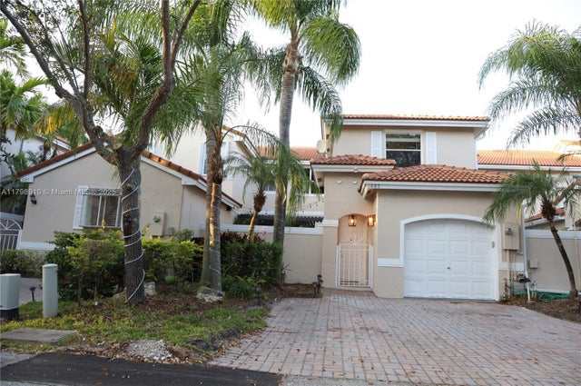 5 of 54 - 1085 River Birch St, Hollywood, FL