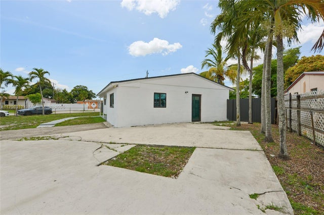 3 of 27 - 4260 Nw 172nd Dr, Miami Gardens, FL