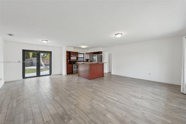 5 of 27 - 4260 Nw 172nd Dr, Miami Gardens, FL