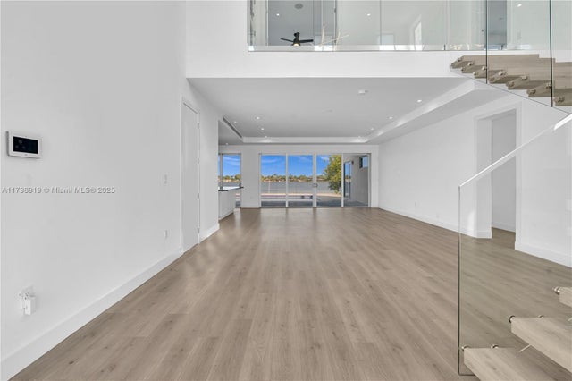 2 of 39 - 10755 Sw 52nd Ter, Miami, FL