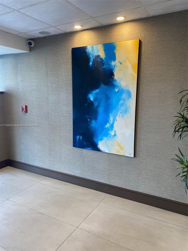 4 of 34 - 1400 Sw 27th Ave 202, Miami, FL