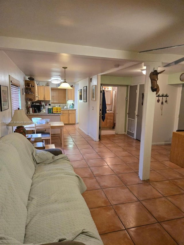 2 of 16 - 2415 Garfield St, Hollywood, FL
